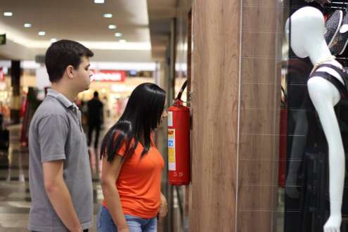 Montes Claros - Comerciantes esperam aumento de 10% nas vendas para o dia mais apaixonado do ano
