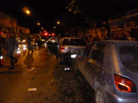 Montes Claros - Acidente na Avenida João XXIII, deixa duas pessoas gravemente feridas