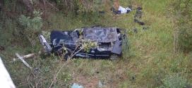 MG - Em Gouveia, carro cai de ponte de 10 metros de altura e deixa dois mortos