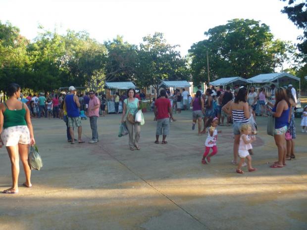 Norte de Minas - Emater–MG ajuda a implantar Feira Livre da Agricultura Familiar no município de Jaíba