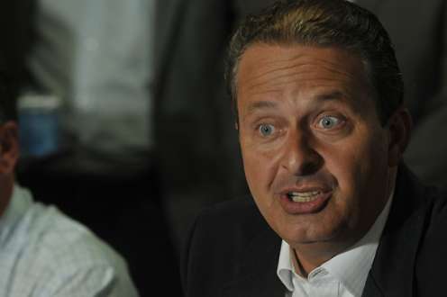 Eleições 2014 - Em jantar com peemedebistas, Eduardo Campos compara PT ao PSDB