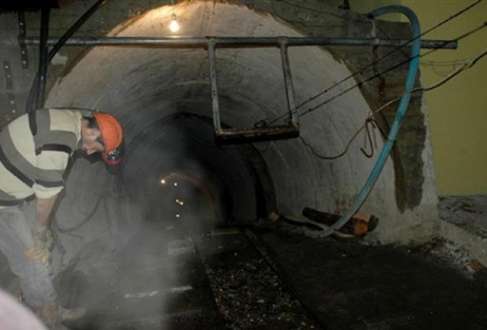 Ainda há mais de 200 mineiros presos dentro da mina