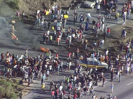 MG - Em menos de 7 dias, manifestantes tentam fechar BR-040 pela 3ª vez