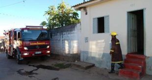 MG - Incêndio em residência na cidade de Diamantina