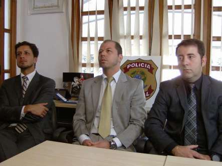 Promotores Guilherme Roedel , Franklin Reginato e o delegado federal Eduardo Maurício Araújo
