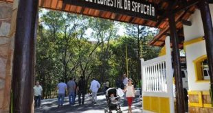 PARQUES: O Parque Municipal Milton Prates irá funcionar normalmente, das 7 às 18 horas. O das Mangueiras, das 7 às 16. O Sapucaia, das 7 às 17. O Zoológico Municipal não abrirá.