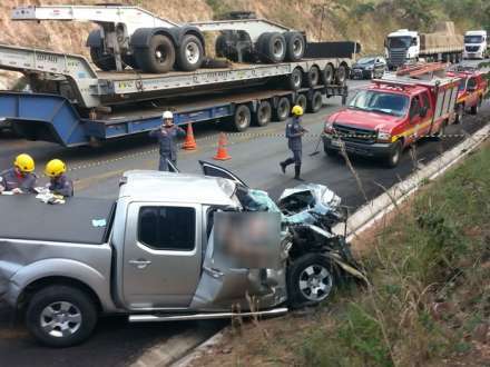 Norte de Minas - Acidente deixa 2 mortos em Francisco Sá