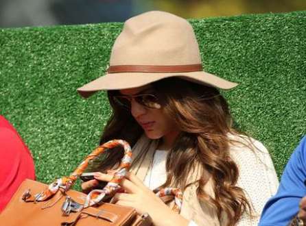 A atriz Bruna Marquezine acompanhou o treinamento da Seleção Brasileira na manhã deste domingo, na Granja Comary.
