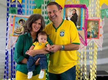 Eduardo Campos (PSB) acompanhou o jogo com a família no agreste pernambucano