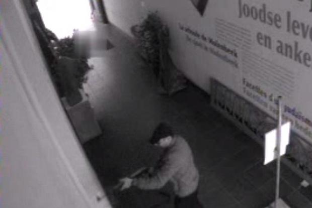 Europa - França prende suspeito de ataque a Museu Judaico de Bruxelas