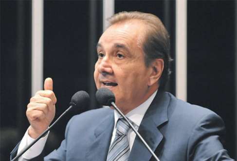 José Agripino Maia (DEM-RN) disse que a coordenação da campanha é algo "natural" pela sua proximidade com o tucano, que também é presidente do PSDB