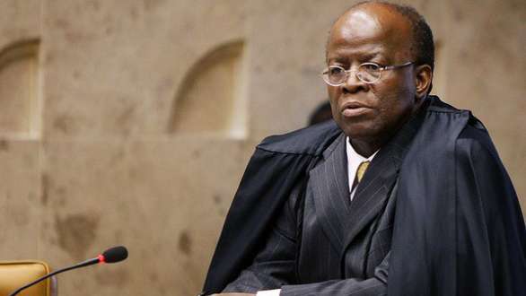 Joaquim Barbosa diz que xingamento contra Dilma no jogo de abertura da Copa foi 'baixaria'