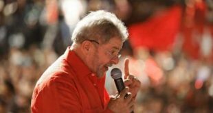 Eleições 2014 - Lula e petistas reciclam slogan da campanha de 2002
