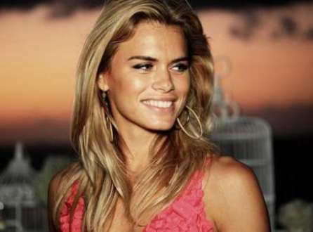 Nicolette Van Dam pediu desculpas por montagem no Twitter