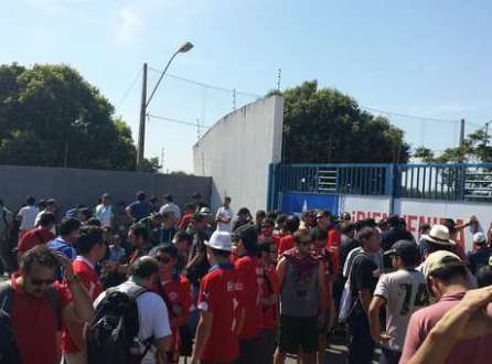 Treino desta quinta-feira foi fechado à imprensa e torcedores