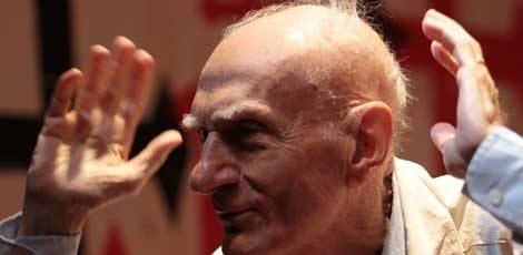 Escritor Ariano Suassuna é internado no Hospital Português