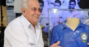 Ex-campeão mundial Zito está internado após sofrer acidente vascular cerebral
