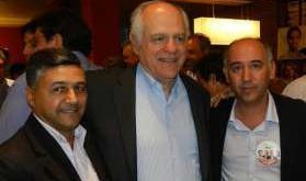 A diretoria da Associação dos Municípios da Área Mineira da Sudene (AMAMS) através do presidente e prefeito de Mirabela, Carlúcio Mendes Leite, entregou ao candidato ao governo de Minas, Pimenta da Veiga, do PSDB, nessa quarta-feira 16/07, um documento sugestivo com as principais prioridades do Grande Norte de Minas.