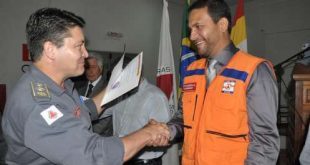 Montes Claros - Mattson Malveira, Coordenador da Defesa Civil de Montes Claros é homenageado pelo Corpo de Bombeiros