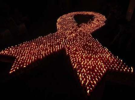 Mortes em decorrrência do HIV no Brasil caíram a uma taxa anual de 2,3% entre 2000 e 2013, mais do que a queda de 1,5% registrada globalmente. Estudo também mostra que mortes por tuberculose também apresentaram taxa mais baixa no País