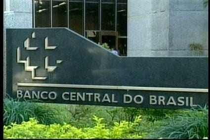Banco Central age para estimular crédito, mas juro alto minimiza medida