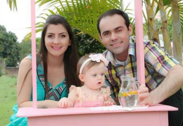 Anna Bella e os pais
