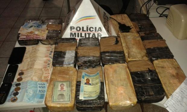 MG - Dupla é presa com 14 quilos de cocaína em Monte Alegre de Minas