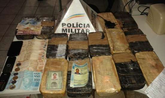 MG - Dupla é presa com 14 quilos de cocaína em Monte Alegre de Minas