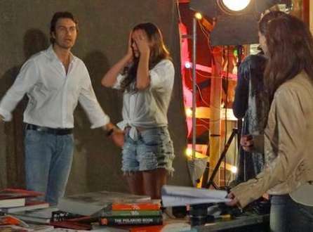 Músico faz a maior cena no estúdio