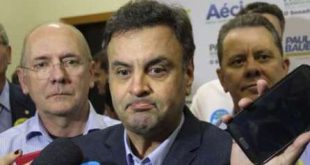 Aeroporto foi construído em fazenda do tio-avô de Aécio Neves, diz jornal