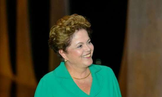 Dilma abordou o tema após ter recebido dom Raymundo Damasceno, presidente da Conferência Nacional dos Bispos do Brasil (CNBB), no Palácio do Planalto, antes de conceder a entrevista