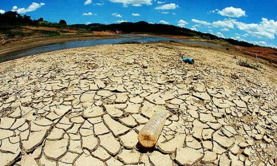 O Cantareira pode entrar em 2015 negativo em quase 30%; o sistema precisaria de três anos para se recuperar