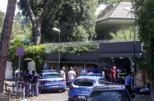 O crime ocorreu em uma casa de uma vila do bairro residencial de Europa.