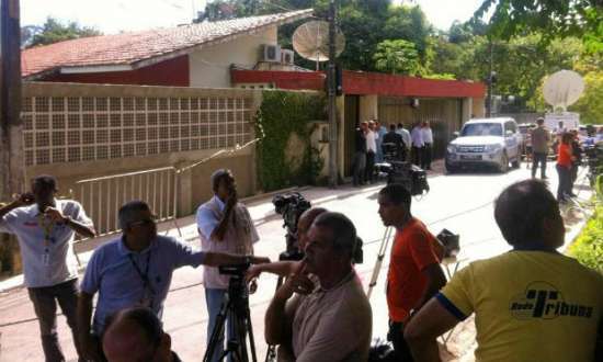 Assalto ocorreu próximo à residência de Eduardo Campos