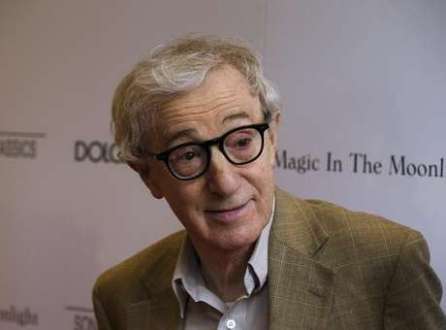 O cineasta Woody Allen chega para a pré-estreia de seu filme "Magia ao Luar", em Nova York, nos Estados Unidos, em julho. 17/07/2014
