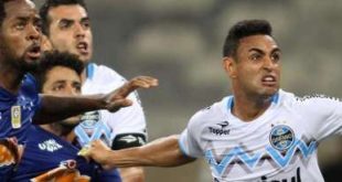 Brasileirão 2014 - Cruzeiro bate Grêmio no fim e abre vantagem na liderança