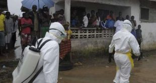 África - Libéria encontra 17 pacientes fugitivos infectados com Ebola