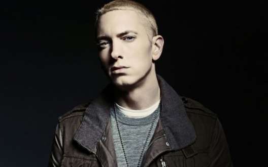 Eminem anuncia compilação e single inédito com participação de Sia