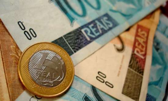 Clientes acusam bancos de dificultar pagamento antecipado de crédito