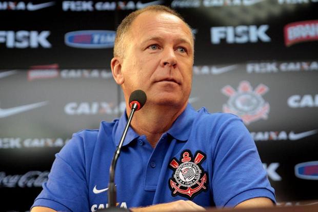 Brasileirão 2014 - Com invencibilidade de dez jogos, Mano aposta em oscilação do Cruzeiro