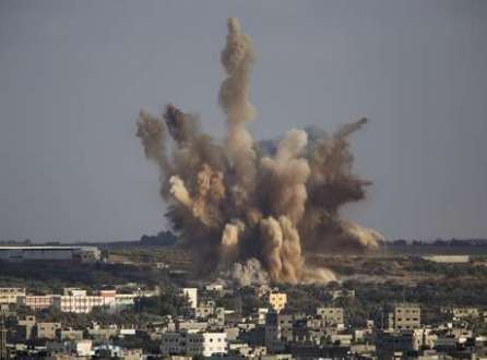 O dirigente do movimento Fatah Azzam al Ahmad, que lidera a delegação de facções palestinas no Cairo, anunciou que deixará o país se israelenses não retomassem as negociações