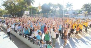 Montes Claros - Ginástica para Todos: Lançamento do programa reúne grande público na Praça de Esportes