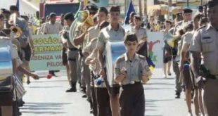 Para acabar com a violência, o governo estadual de Goiás 'militarizou' as escolas mais problemáticas