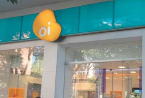 Oi deve fazer proposta de compra de participação na TIM