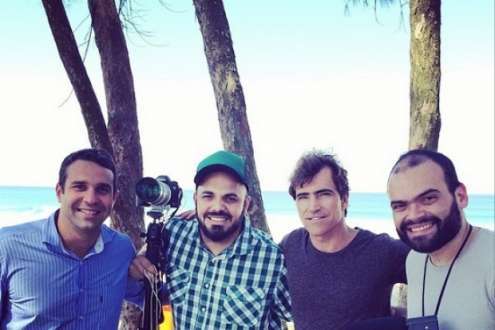 Da esquerda para a direita: Carlos Percol, Marcelo Lyra, o surfista Carlos Burle e Alexandre Severo