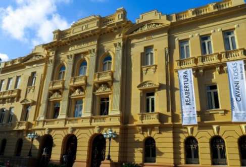 Iniciados os preparativos para funeral de Eduardo Campos no Palácio do Campo das Princesas.