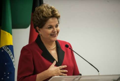 Em encontro com prefeitos, Dilma diz que é preciso avançar na saúdeEm encontro com prefeitos, Dilma diz que é preciso avançar na saúde