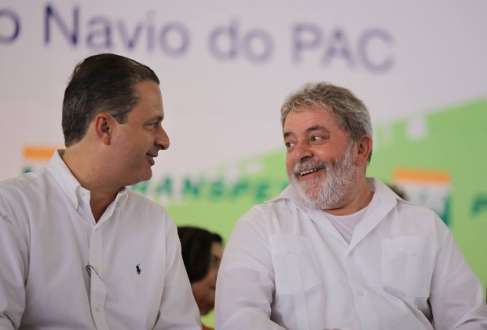 "O País perde um homem público de rara e extraordinária qualidade", define o ex-presidente