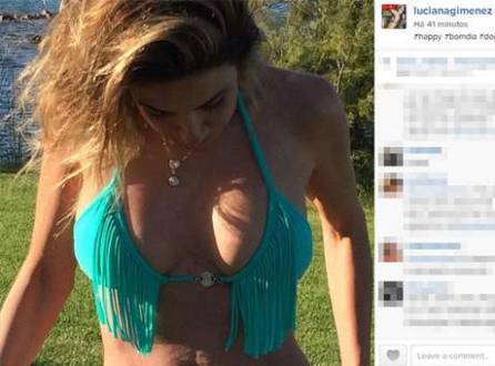 Luciana Gimenez de biquíni na Sardegna