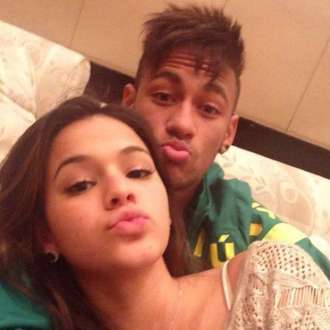 Fontes revelam que a atriz não se dá bem com amigos do jogador. Foto: reprodução/Instagram